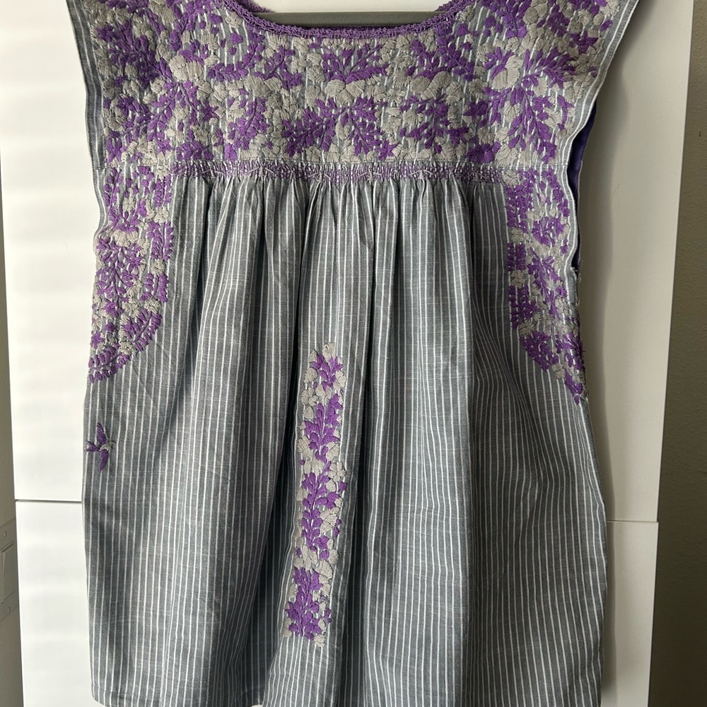 Mi Golondrina Purple Embroidered Floral Crochet Trim Blouse Top Sz M